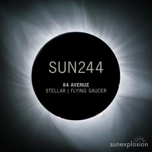 Portada de Flying Saucer